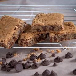 Baked Goods Deluxe Gift Basket -Cheap Gift Baskets Store BHB018