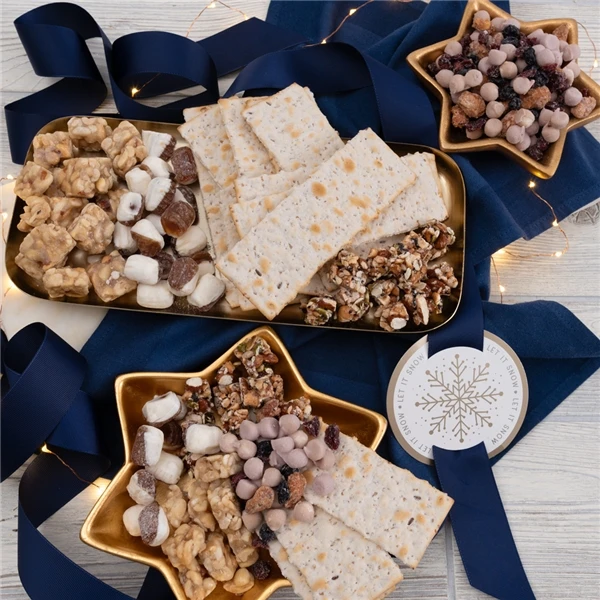 Kosher Snacks Gift Box 4 Kosher Snacks Gift Box - Image 2